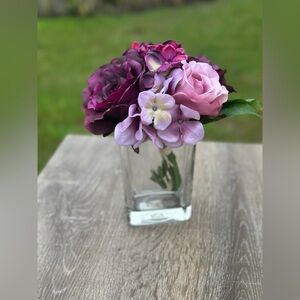 New! Purple Hydrangea & Rose Flowers with Glass Vase, 9"